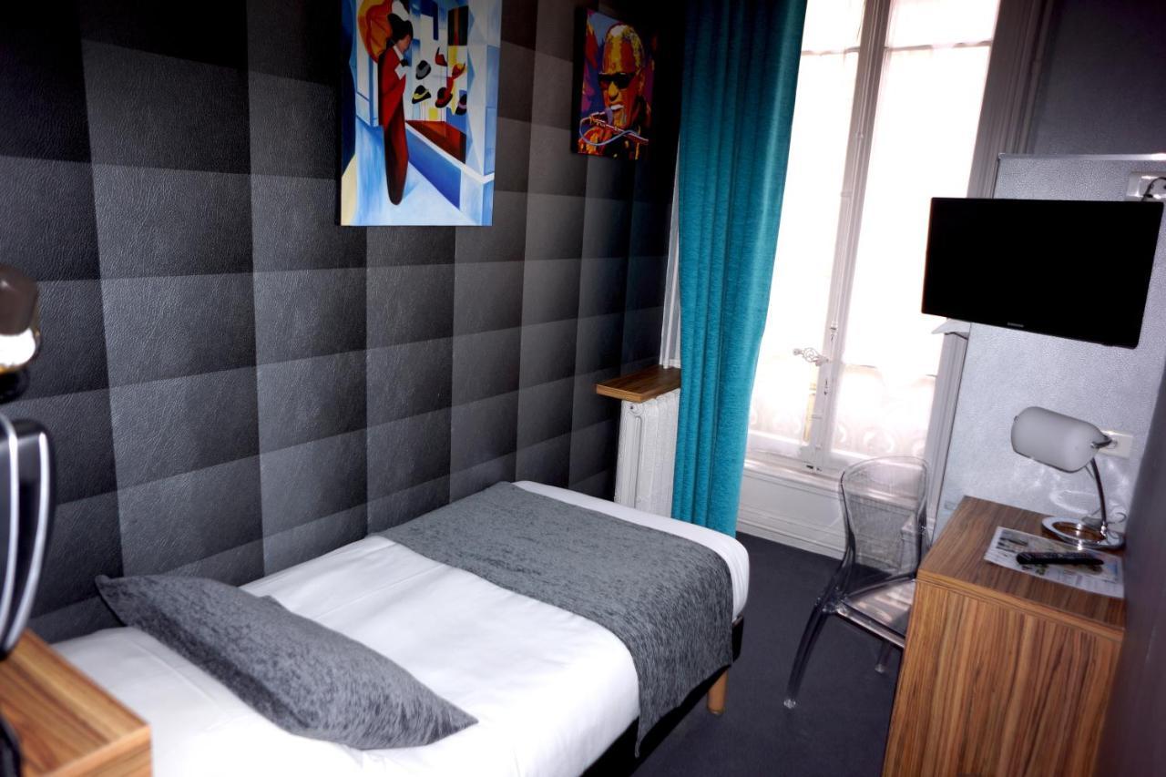 Small Economy Single Room,765569401:JPEG