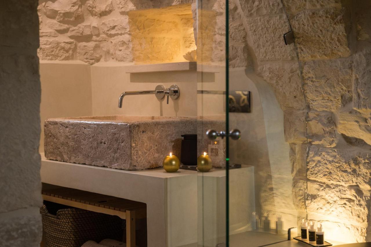 King Room Spa Bath
