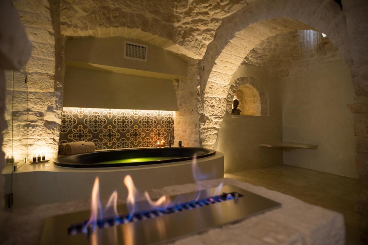 King Room Spa Bath