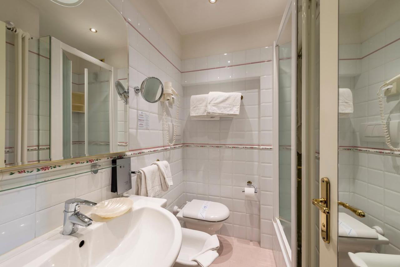 Standard Double or Twin Room Garden View