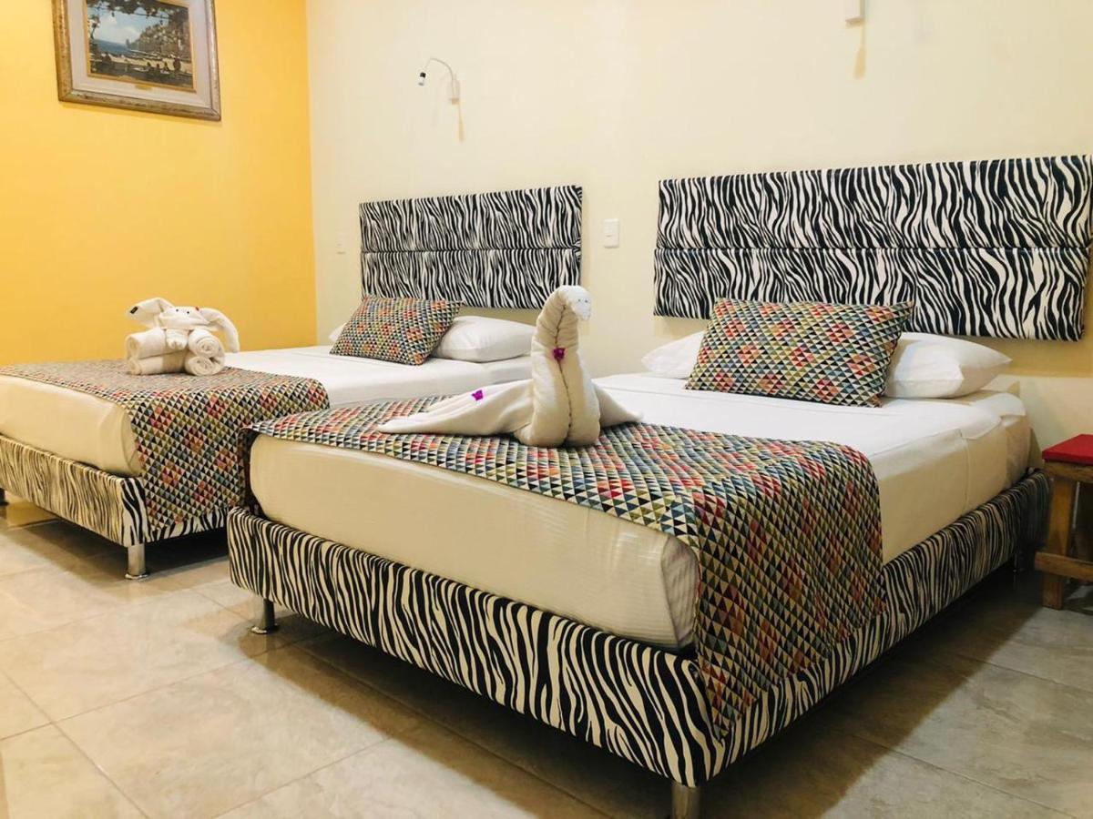 Queen Room with Two Queen Beds,1067092762:JPEG