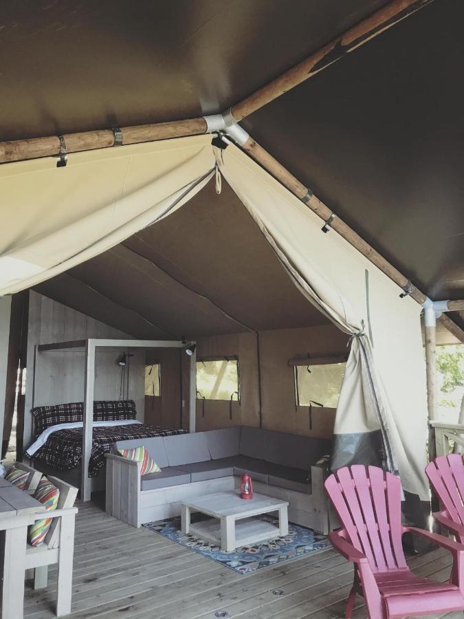 Cliffside Glamping Tent Bunkbeds