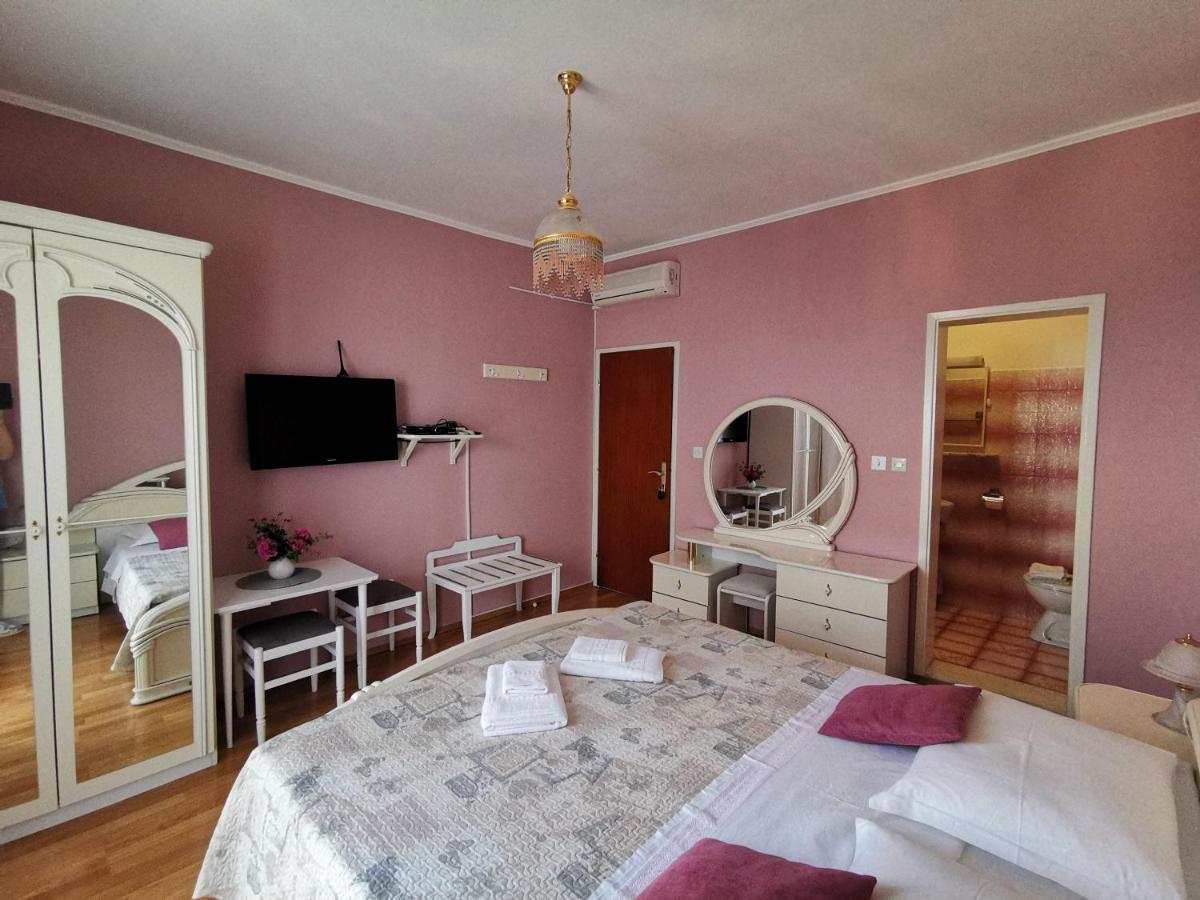 Double Room with Balcony and Sea View