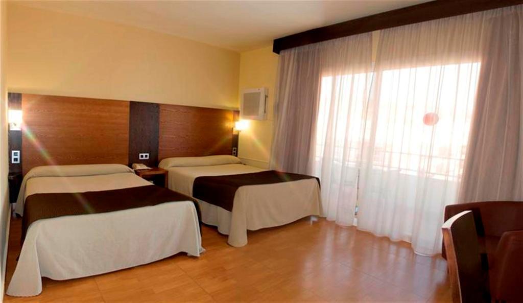 Quadruple Room,1076867275:JPEG