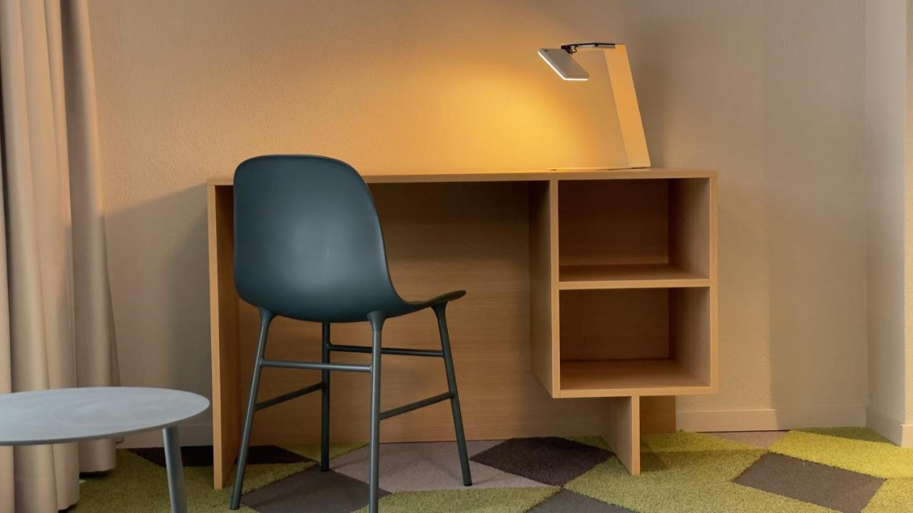 Easy Room