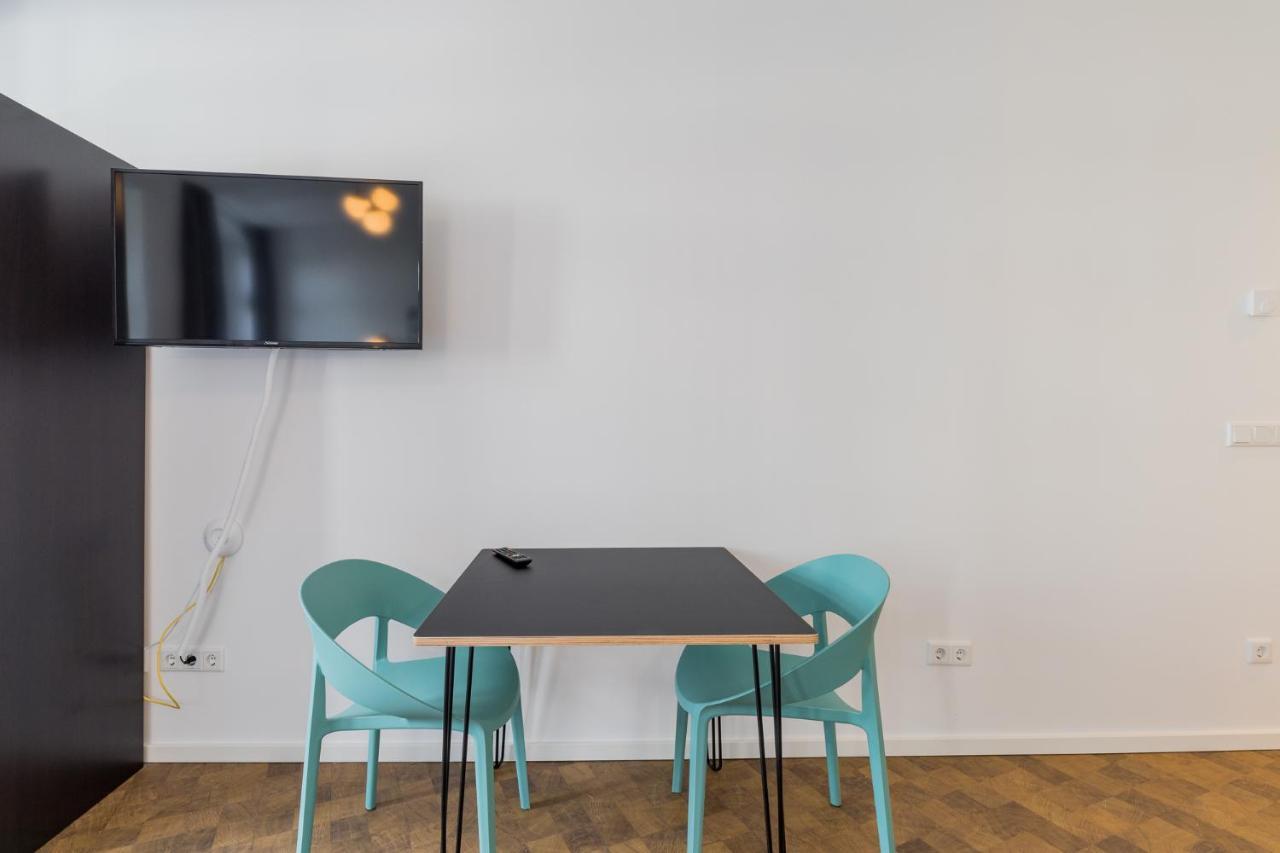 Studio für 3 Personen