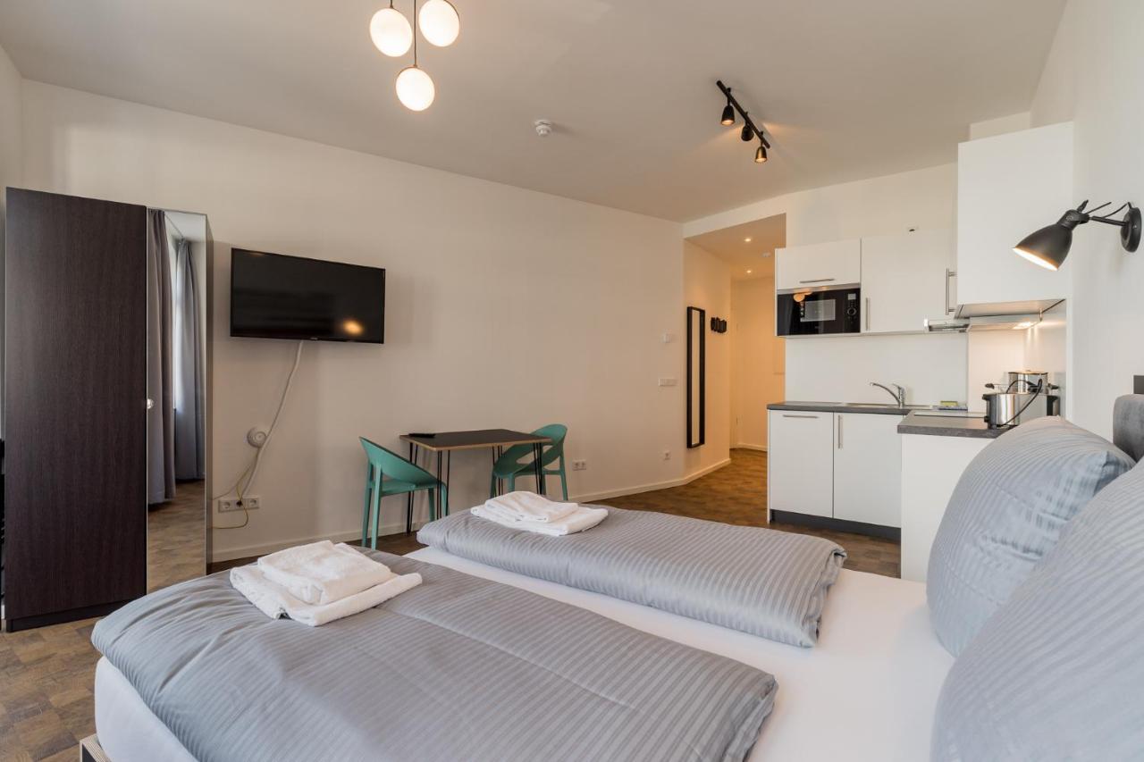 Studio für 3 Personen