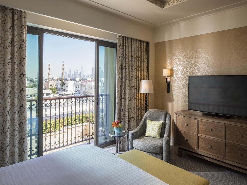 Executive Suite King