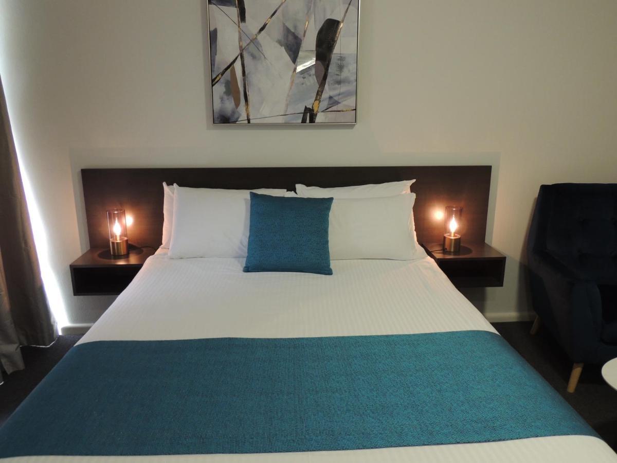 Deluxe Queen Room,1137382981:JPEG