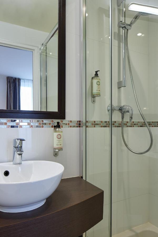 Quarto Duplo Standard