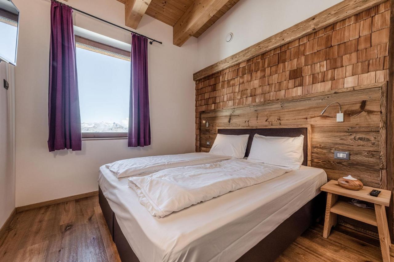 Double or Twin Room Mountain View