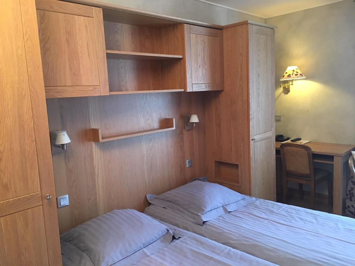Double or Twin Room Bath