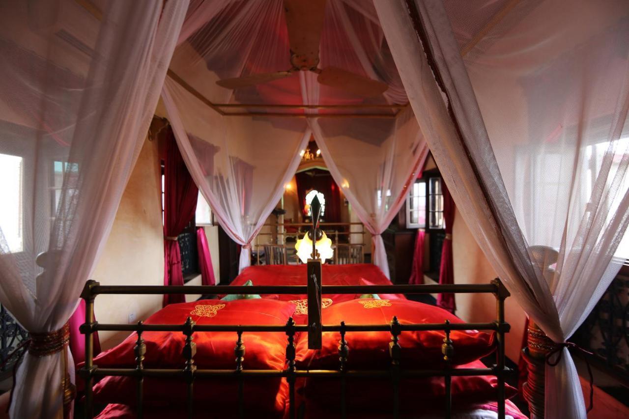 Deluxe Queen Room