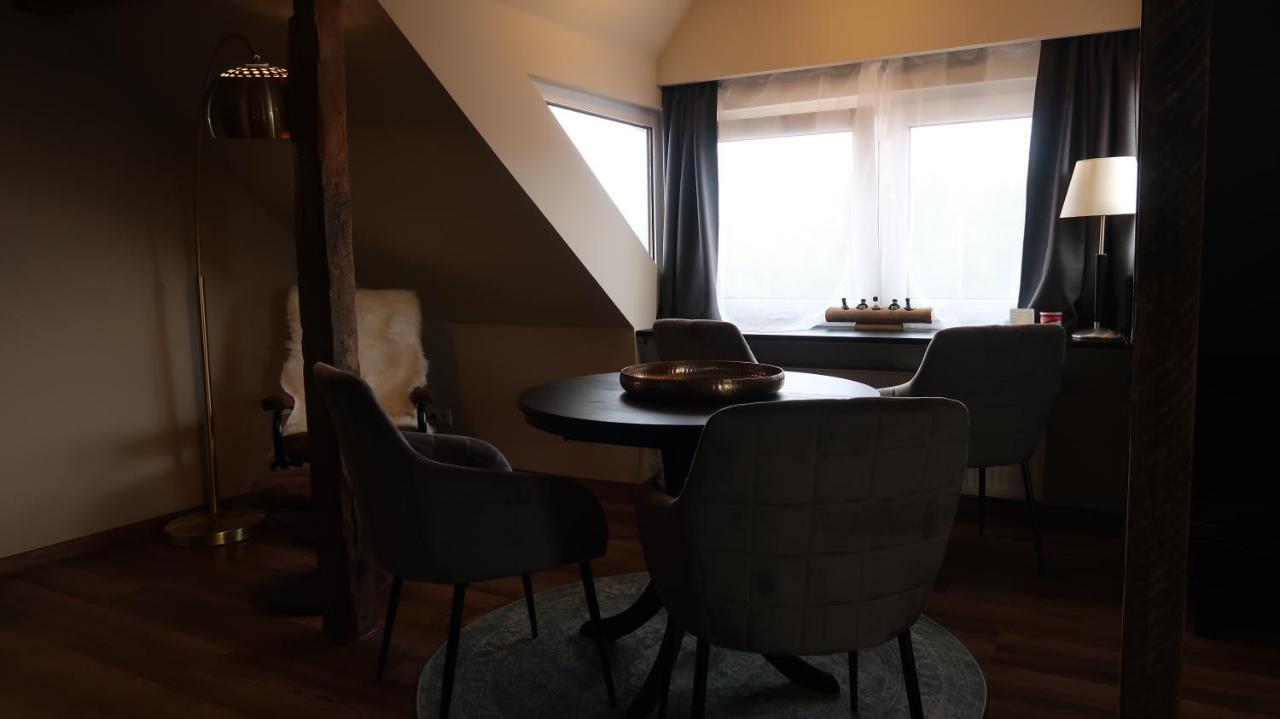 Deluxe Suite,1153057128:JPEG