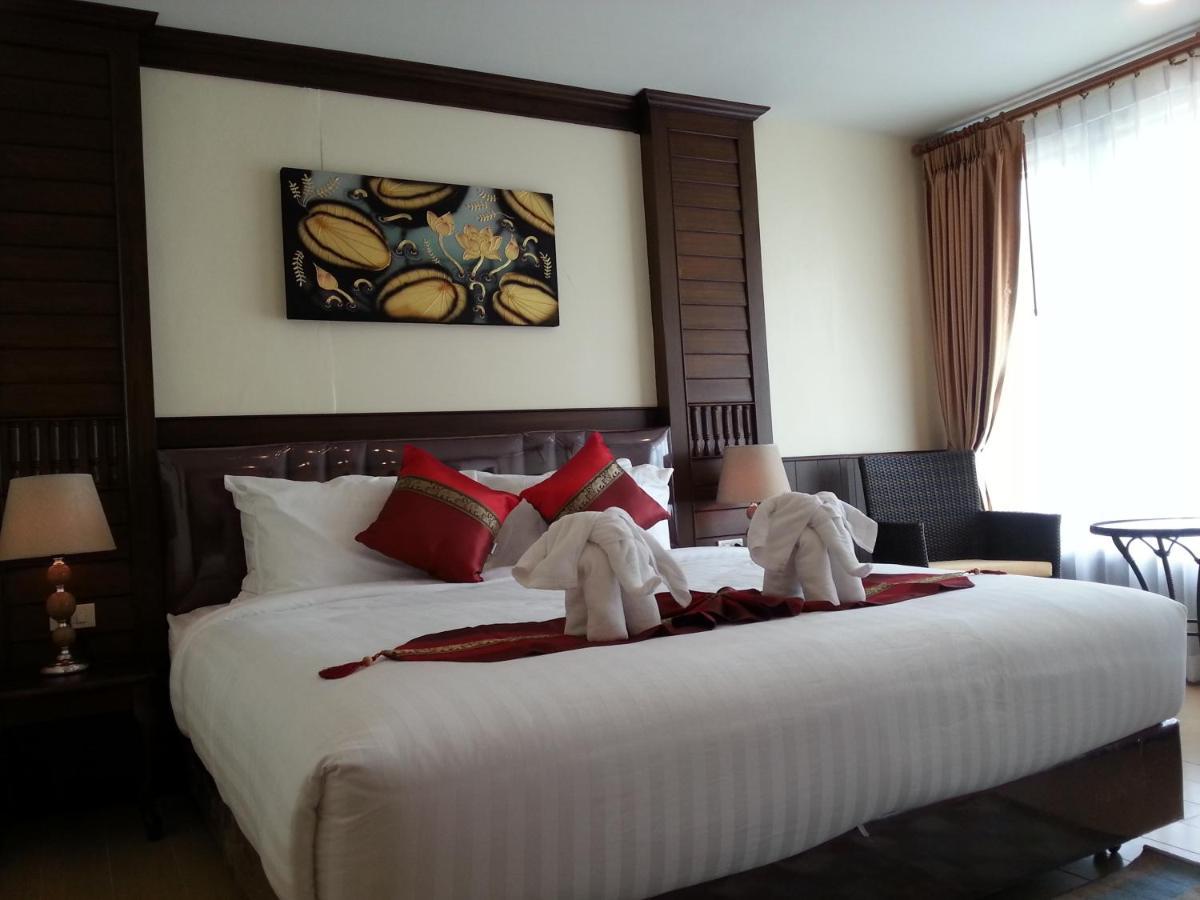 Deluxe King Room