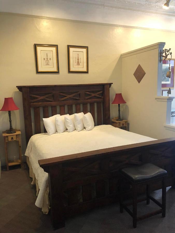 Superior King Suite,1165481493:JPEG