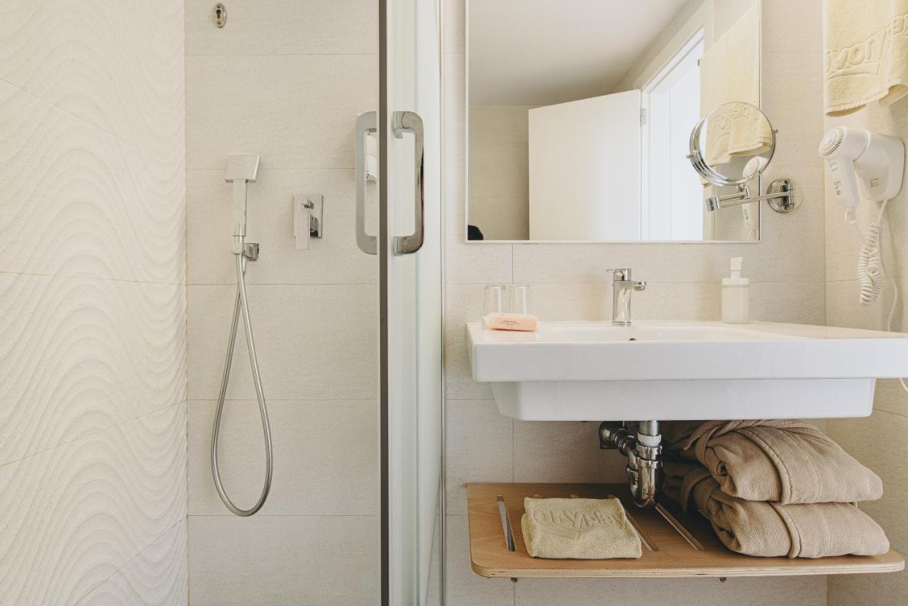 Studio,1251608863:JPEG