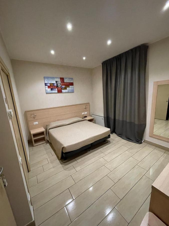Double or Twin Room Private Bathroom