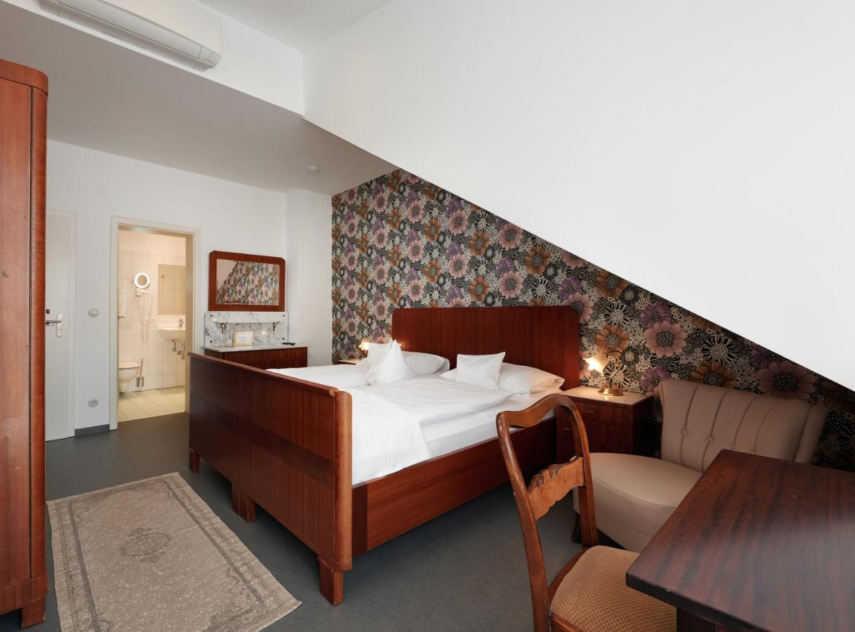 Comfort Double or Twin Room