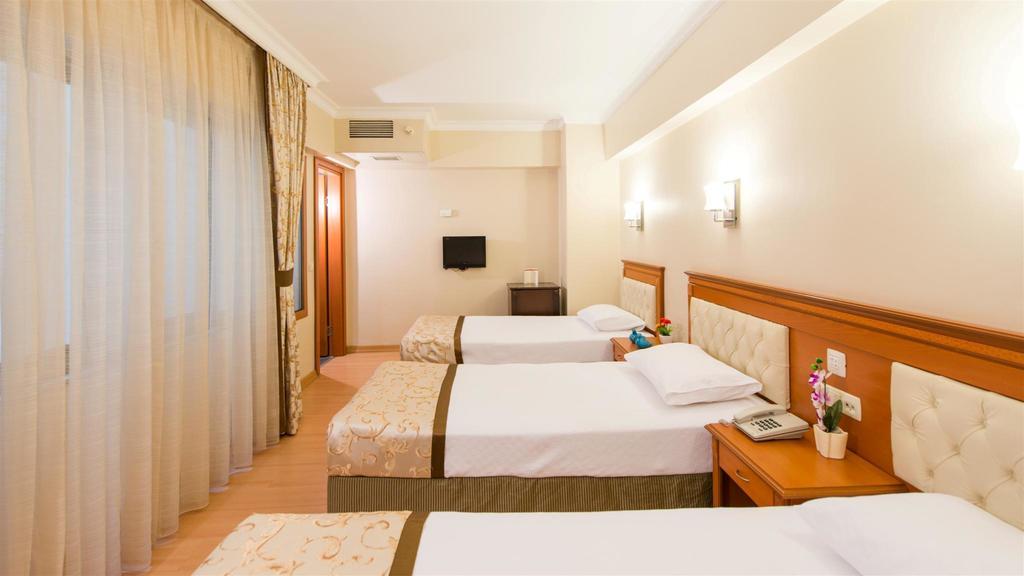 Quarto Triplo Standard