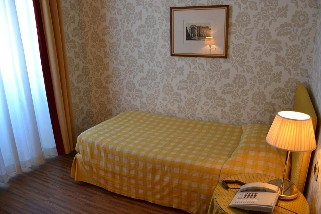 Comfort Single Room,1588061989:JPEG