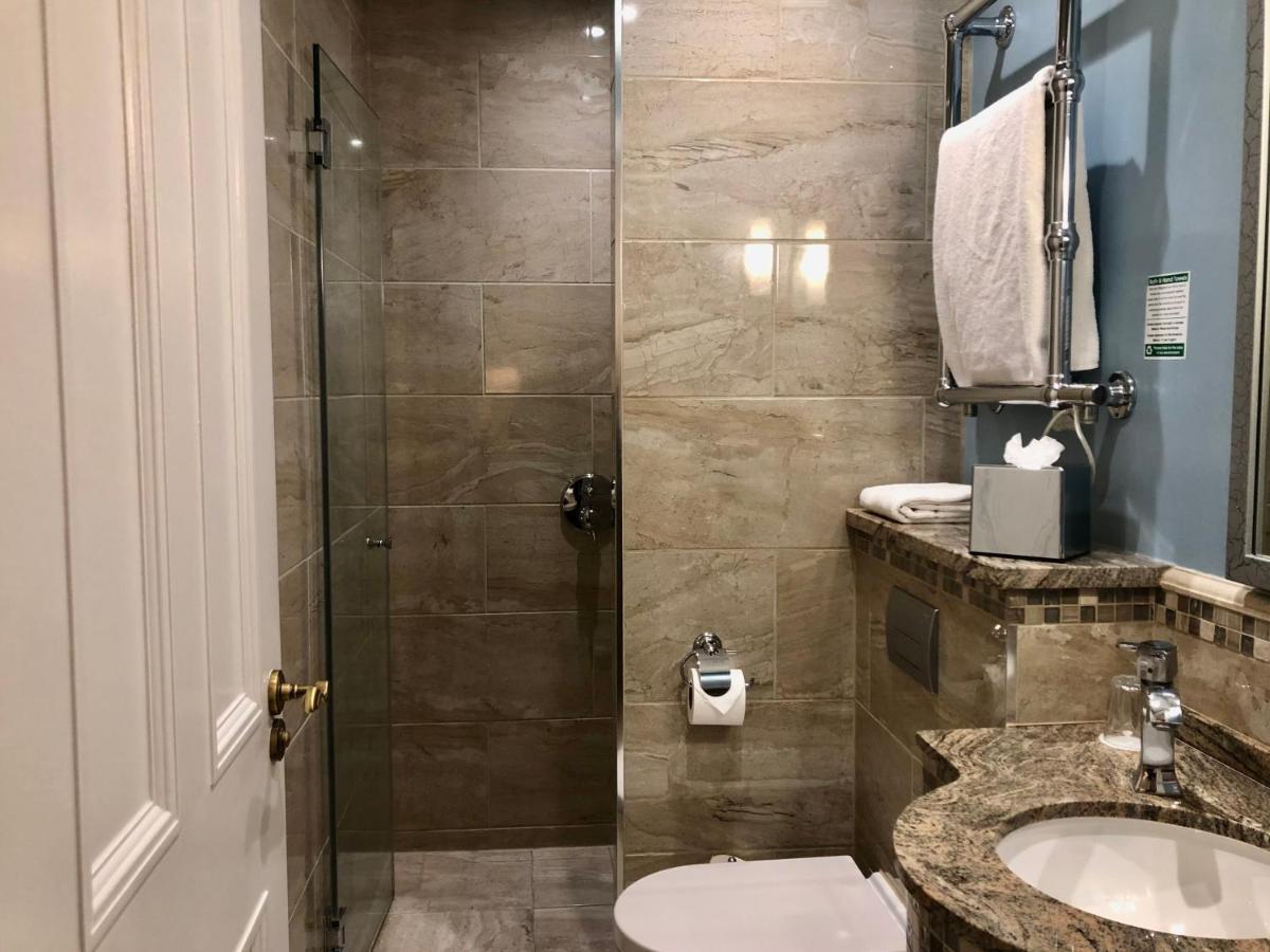 Classic Single Room