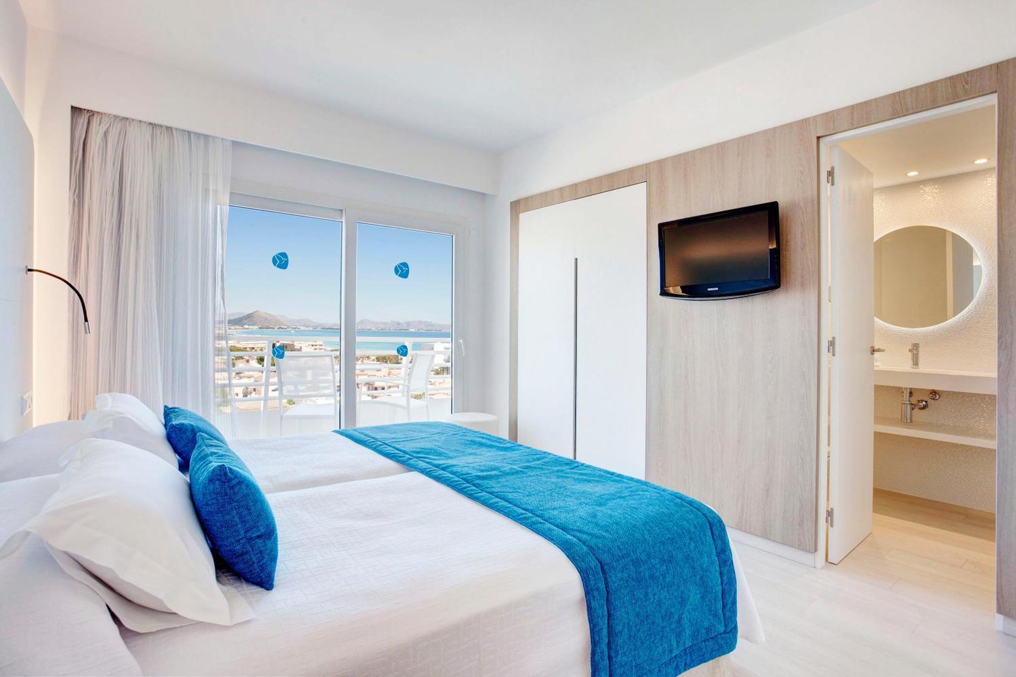 Standard Double Room Side Sea View