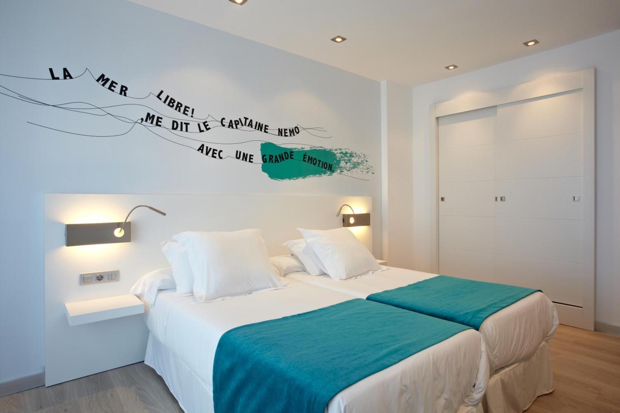 Twin Room Sea View