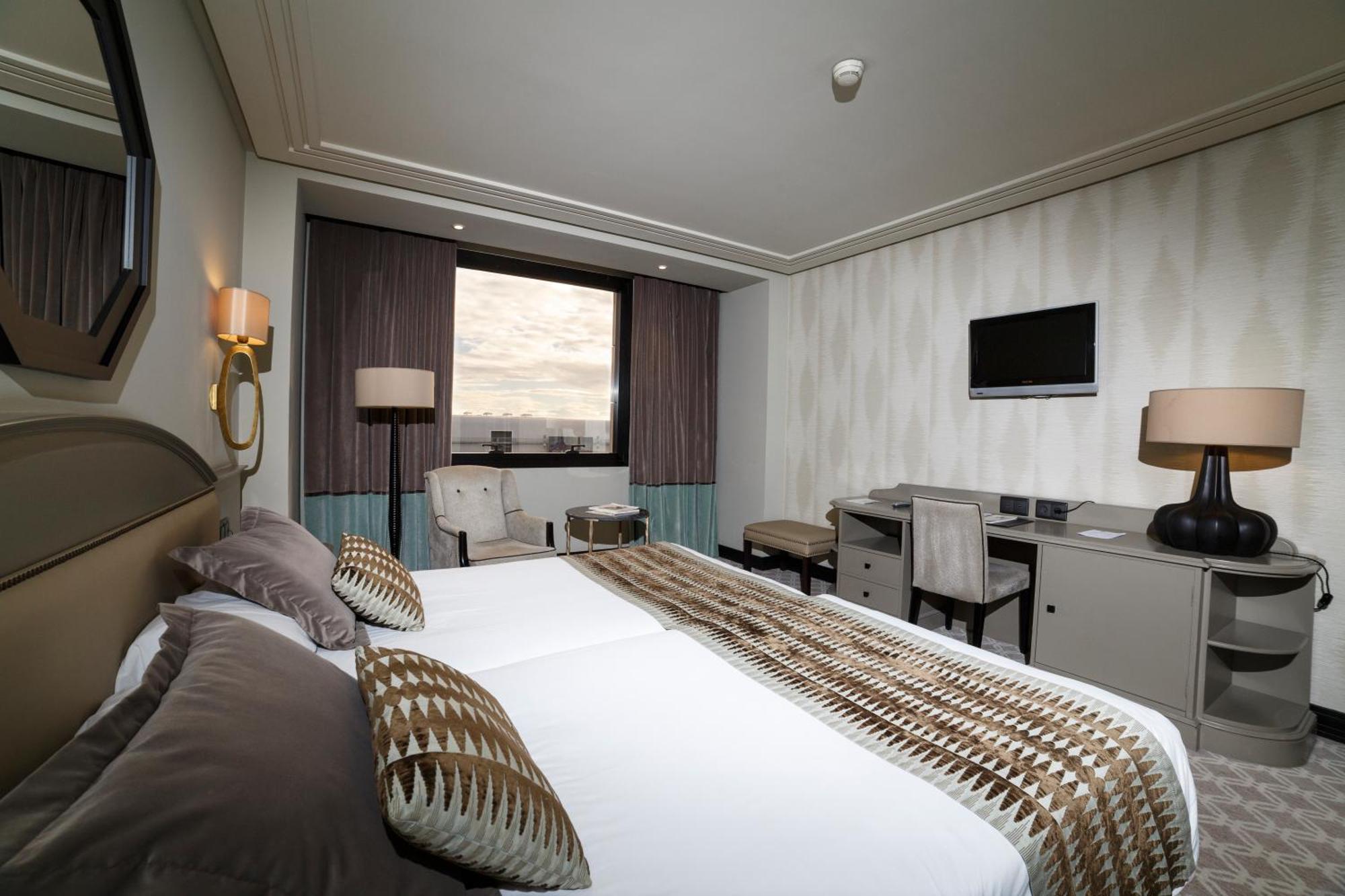 Twin Room City View