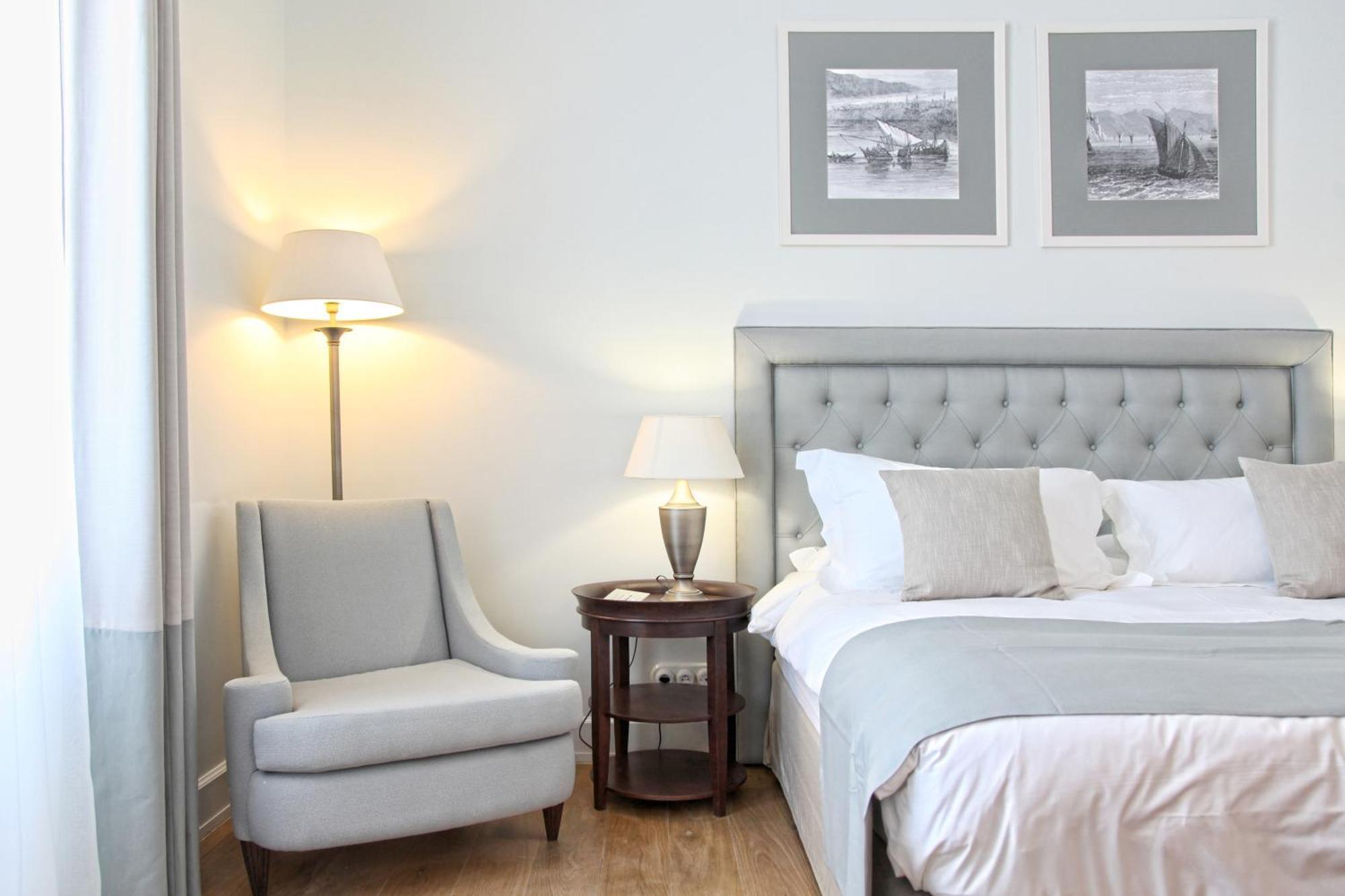 Deluxe Double Room Partial Sea View
