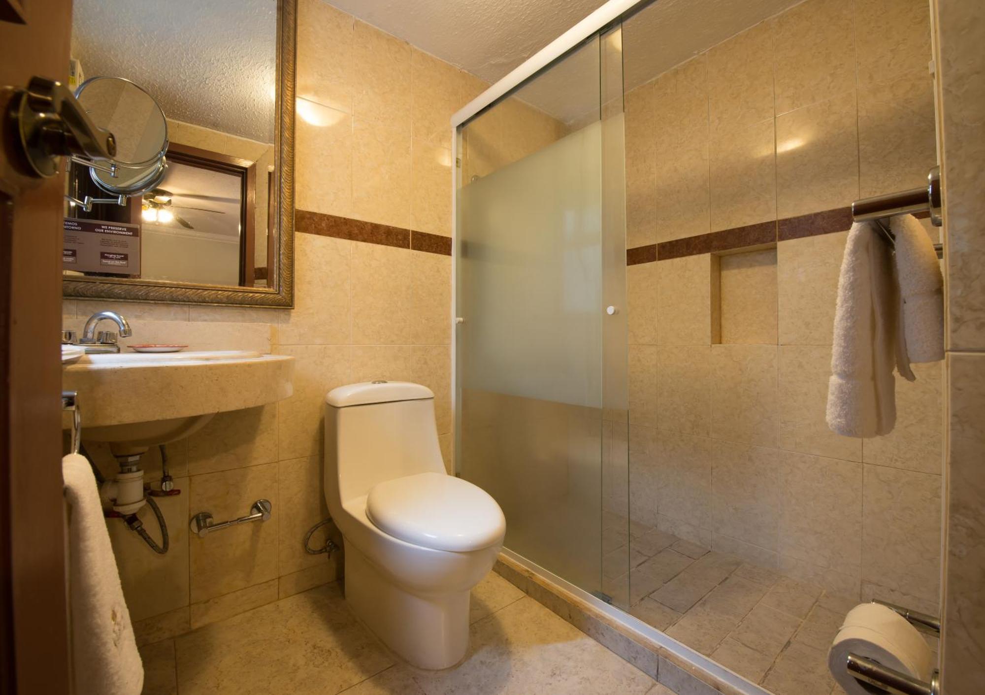 Queen Suite Two Queen Beds