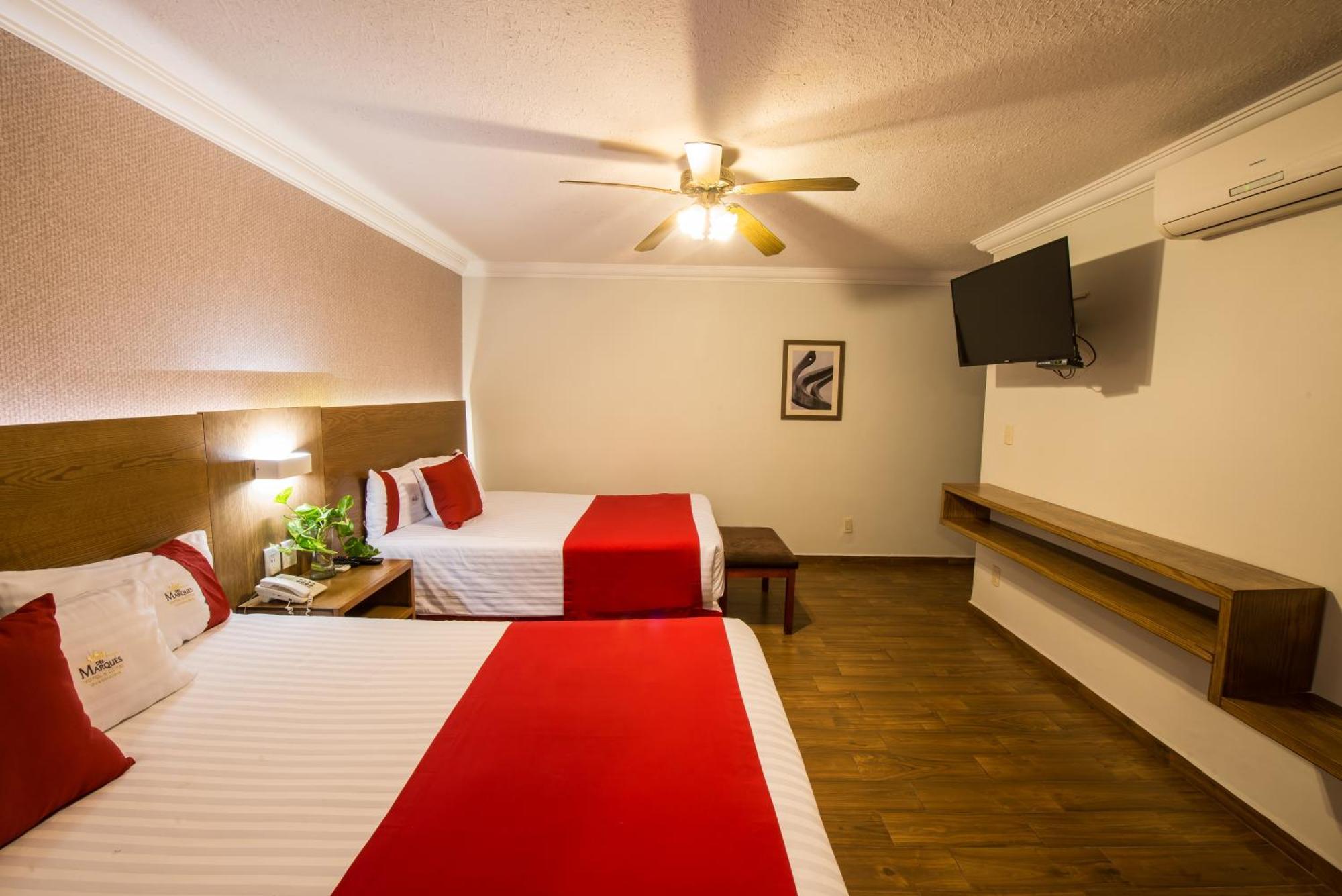 Queen Suite Two Queen Beds