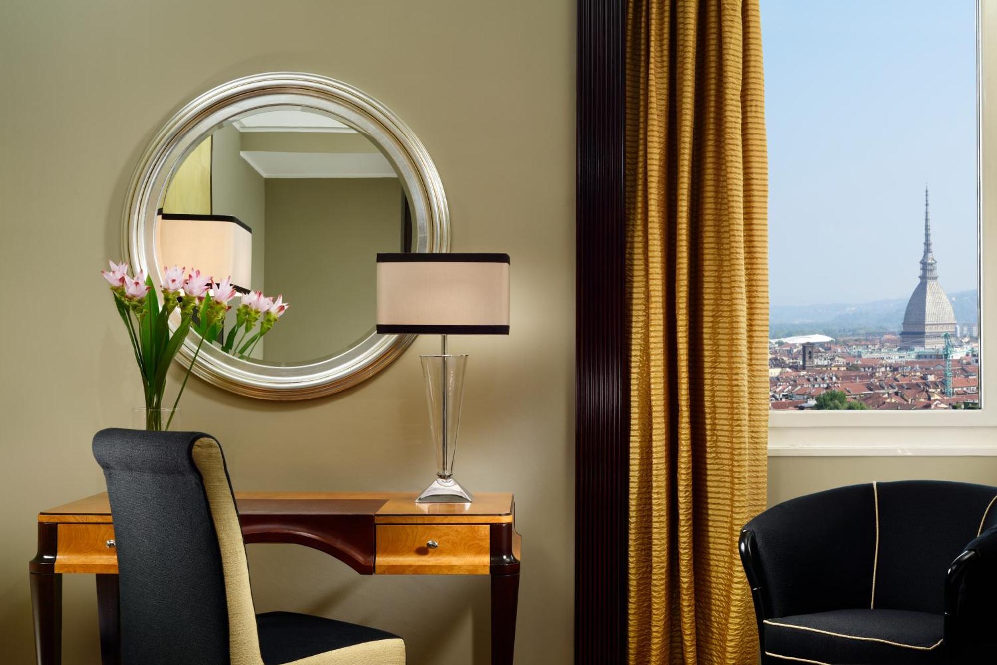 Deluxe Double Room City View
