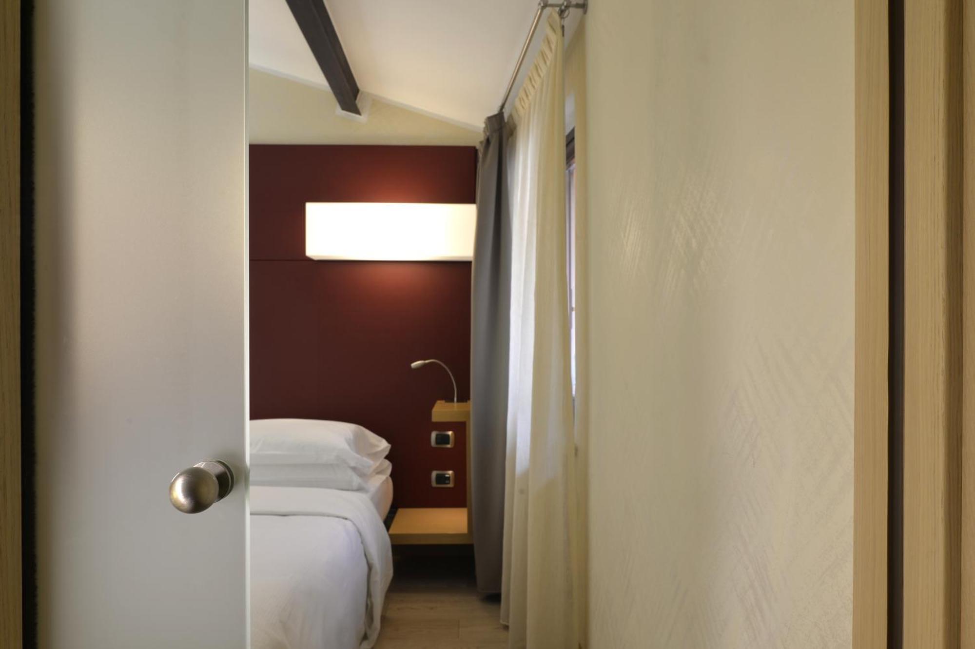 Junior King Suite