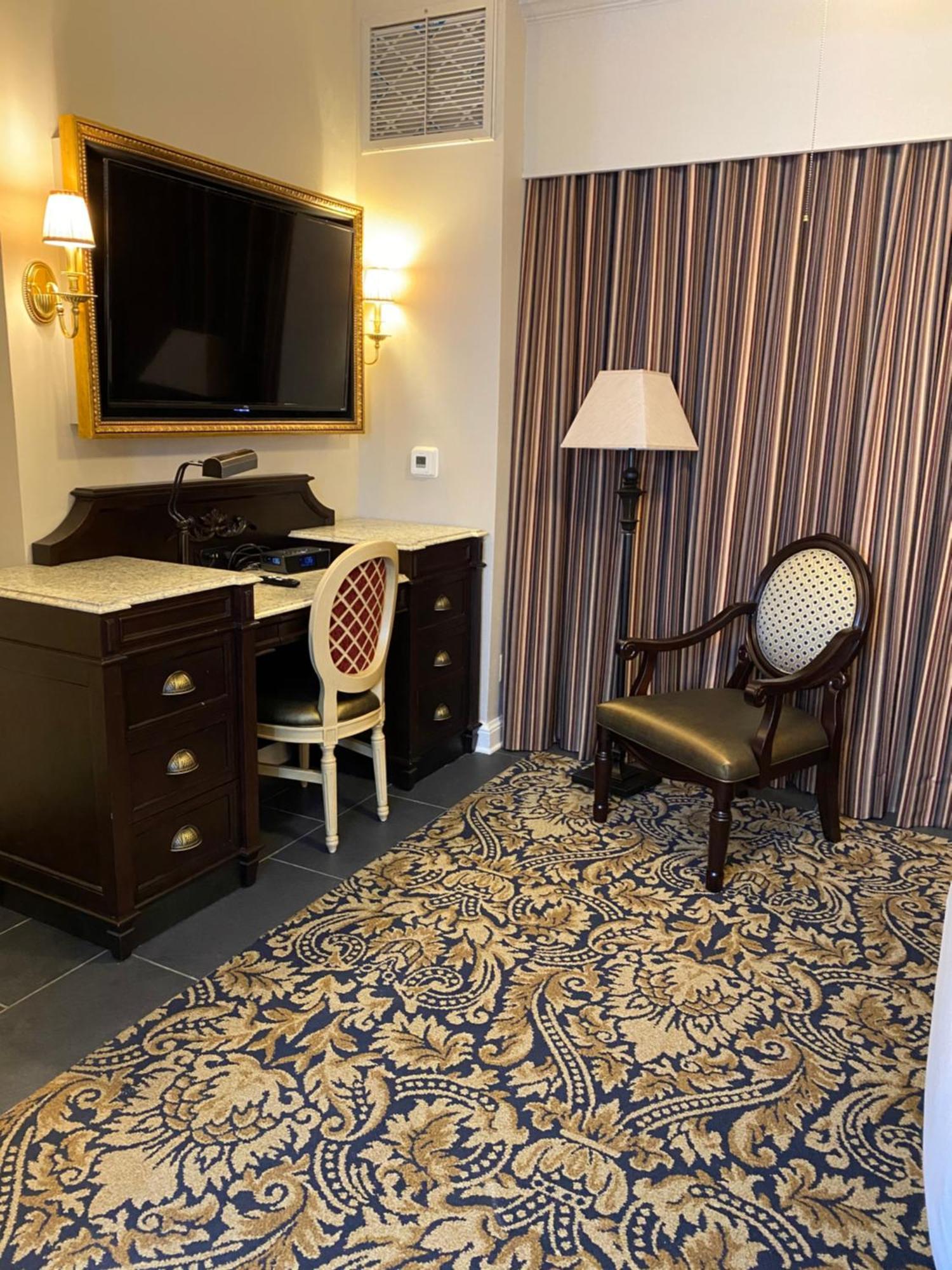 Deluxe Queen Room,1210517359:JPEG