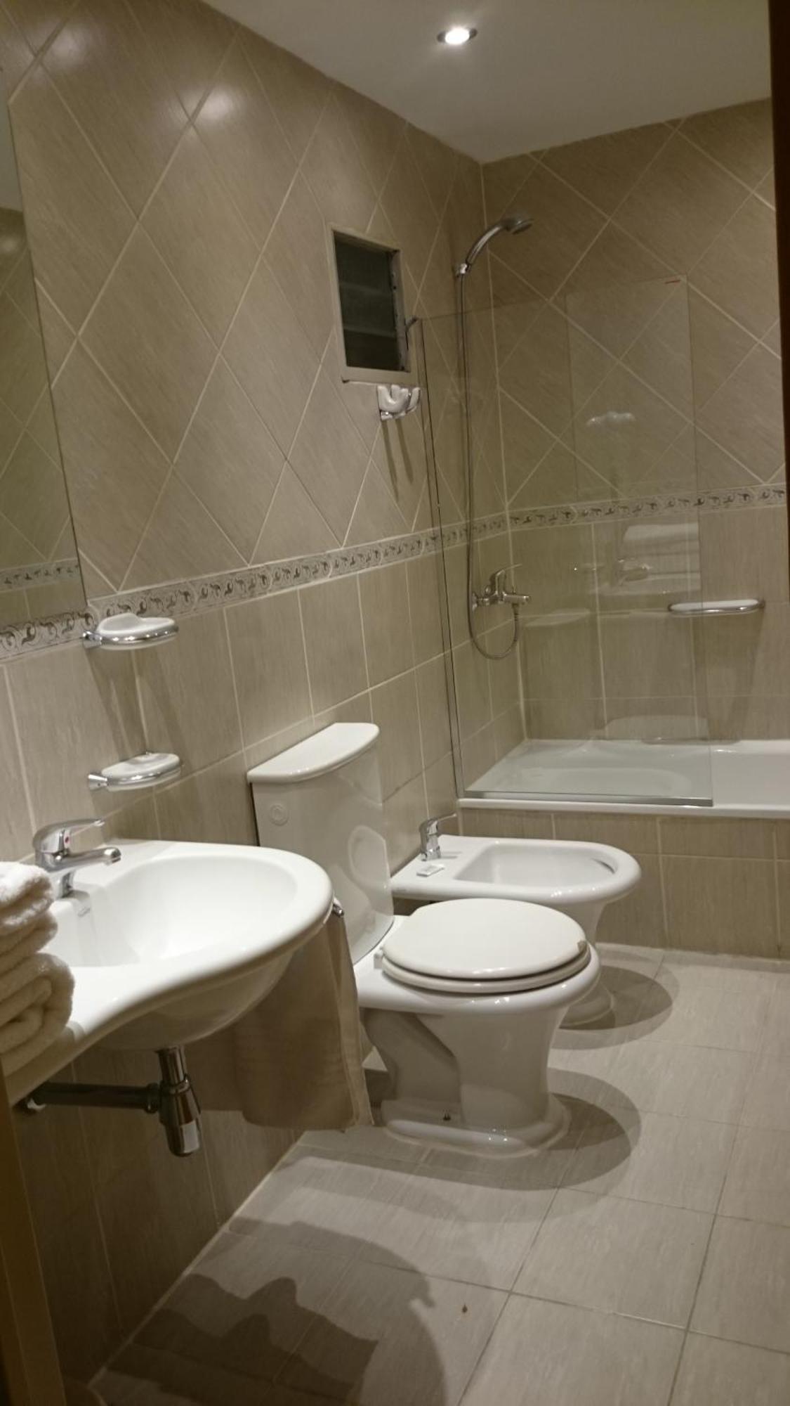 Triple Room,1618829396:JPEG