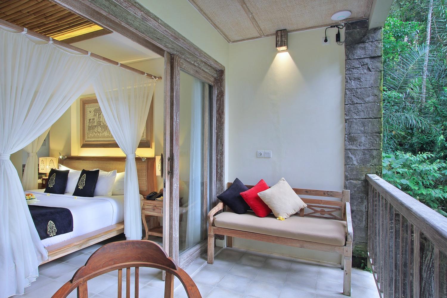 Suite River View with Free Benefit