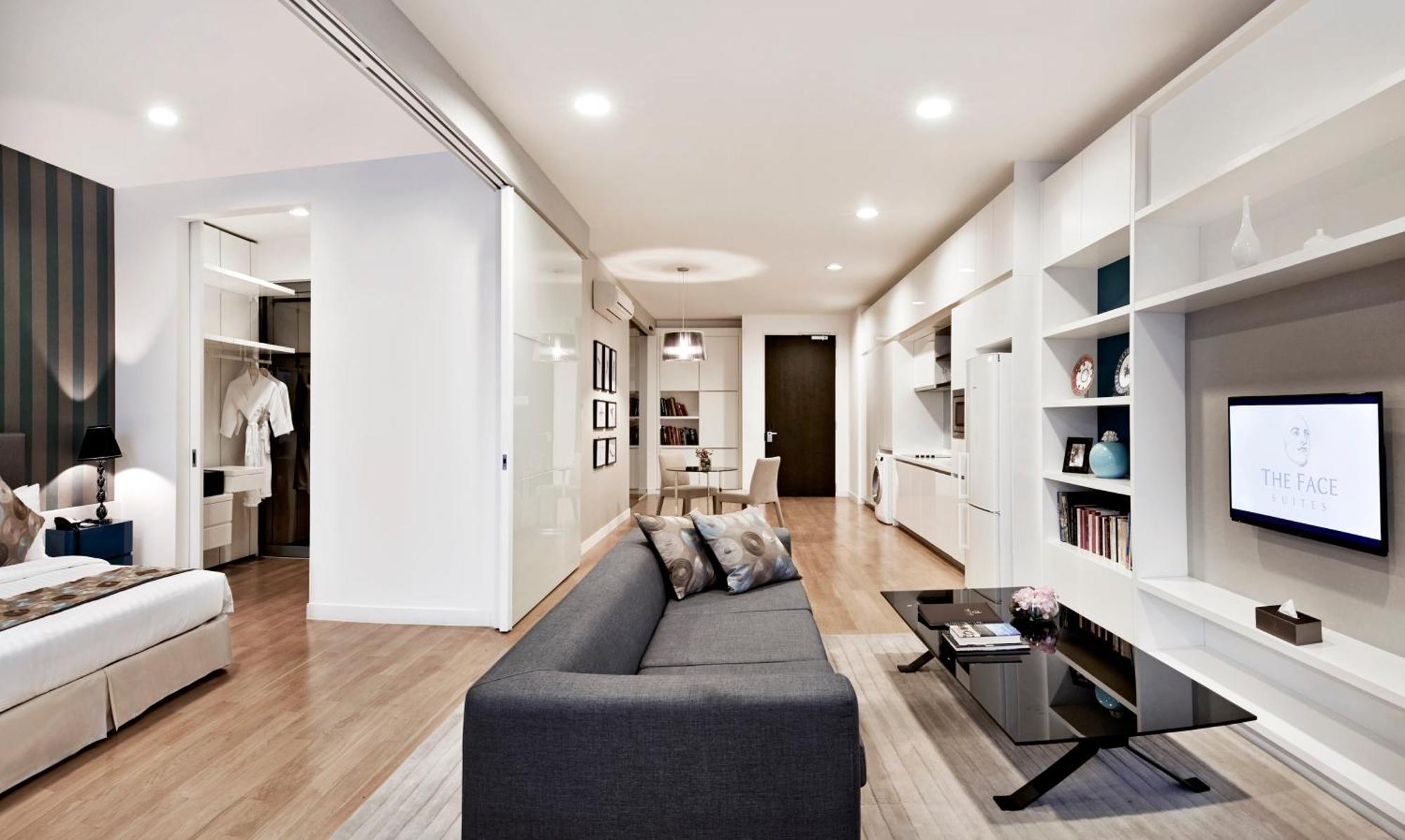 Premier One-Bedroom Suite