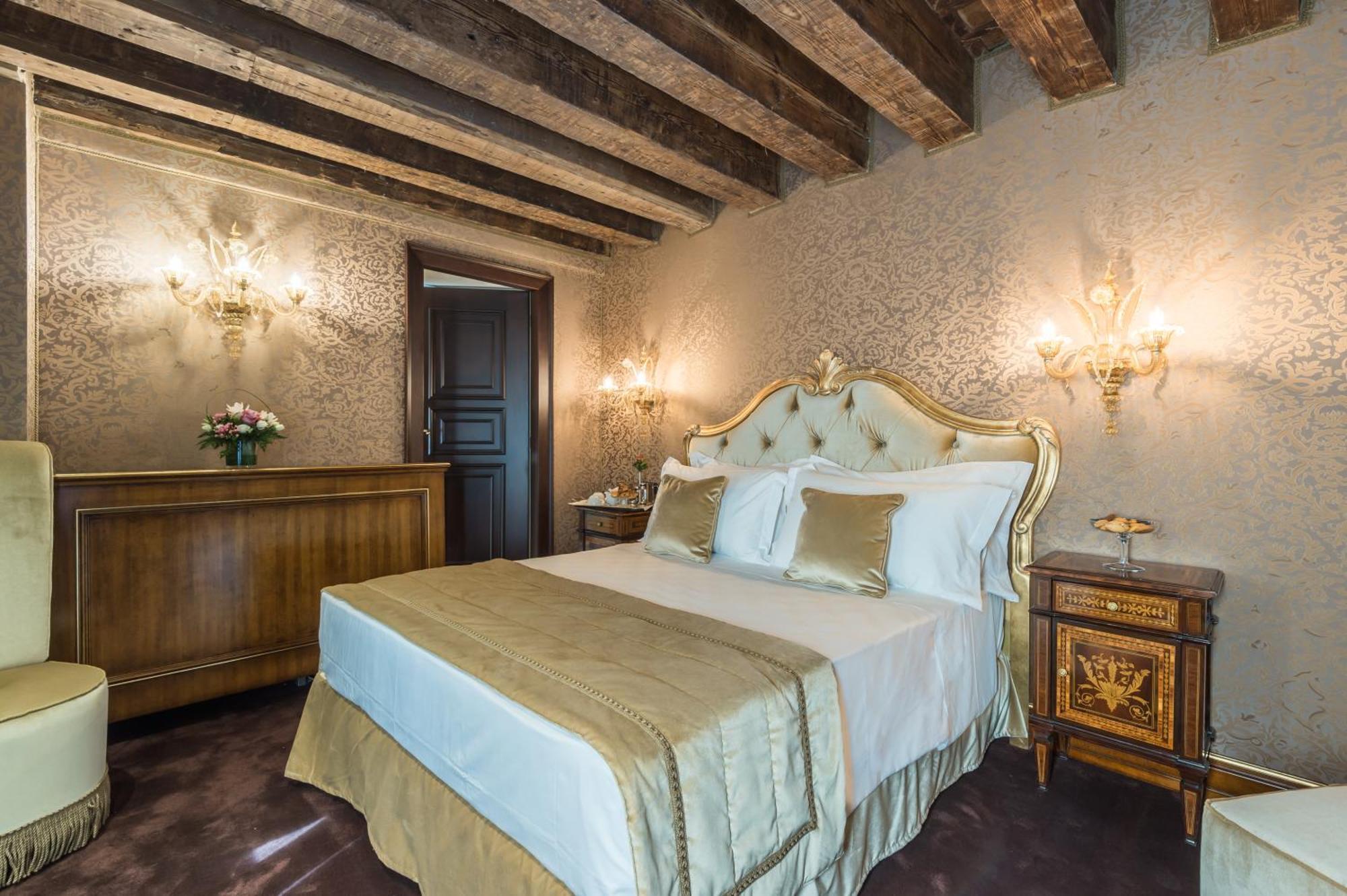 Classic Double or Twin Room,1215935572:JPEG
