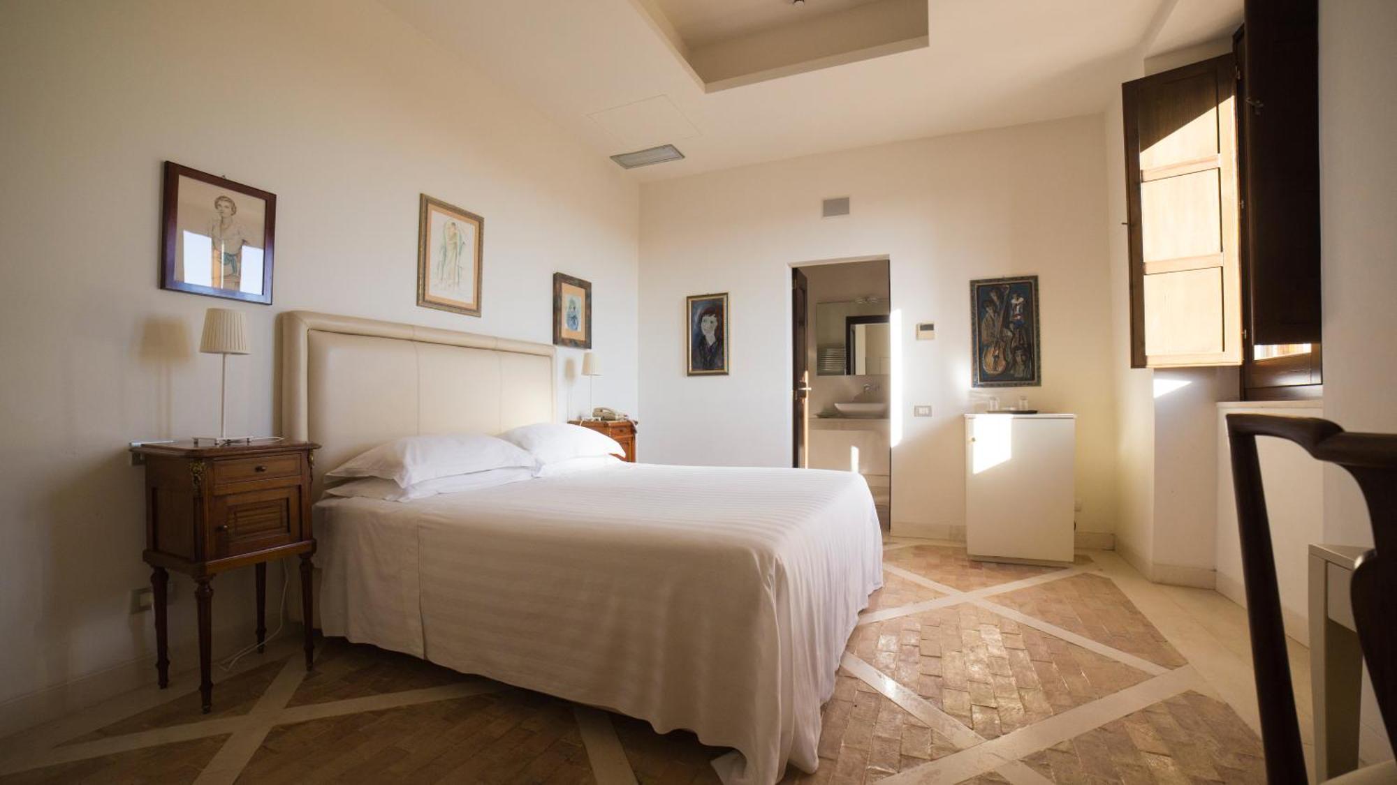 Classic Double Room