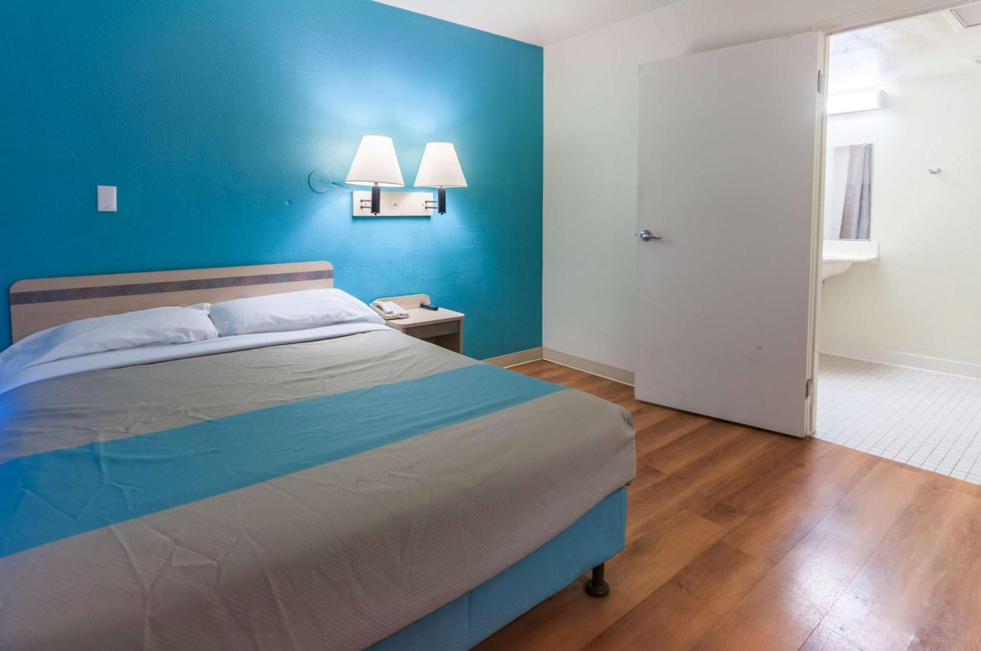 Queen Room Disability Access