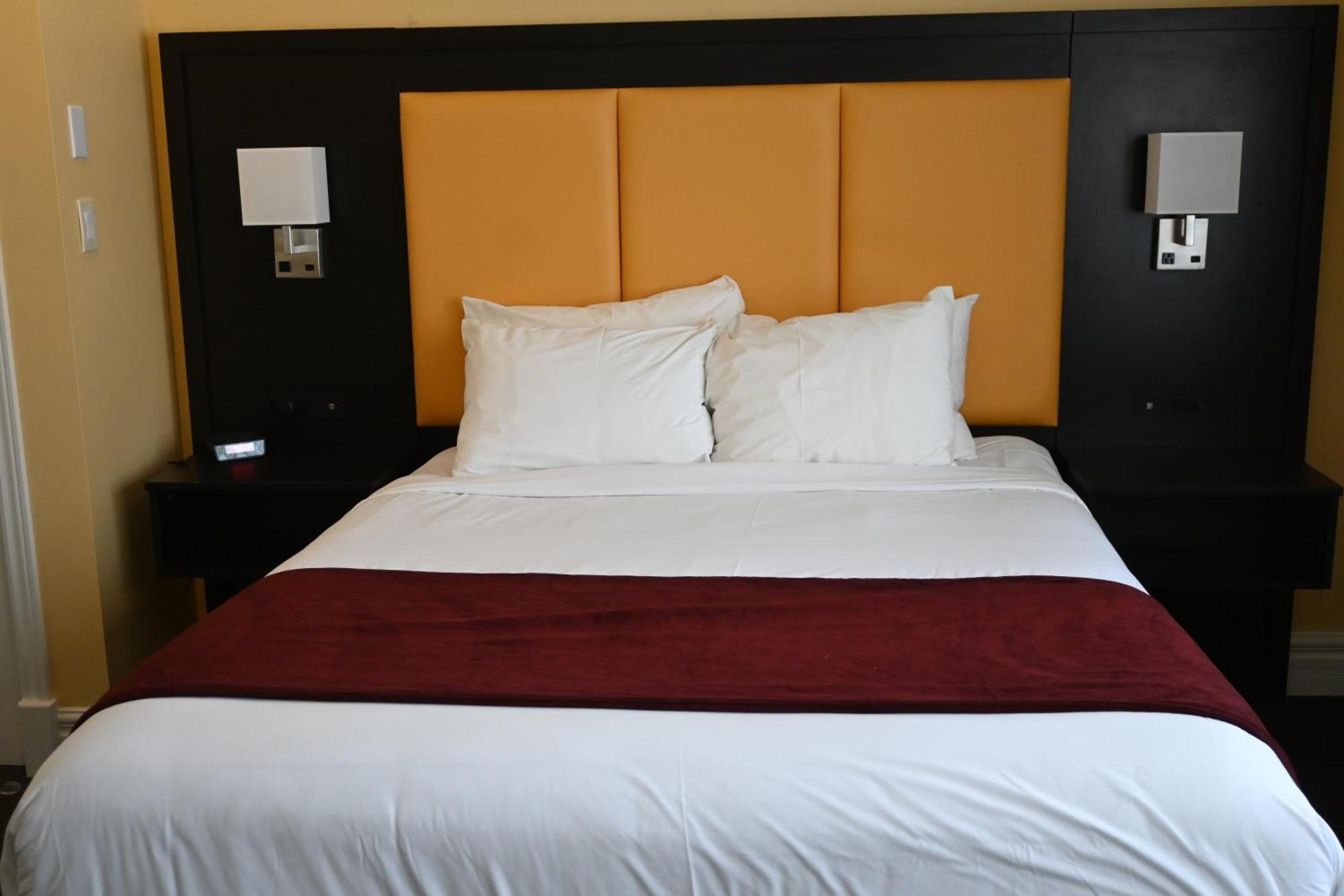 Queen Room
