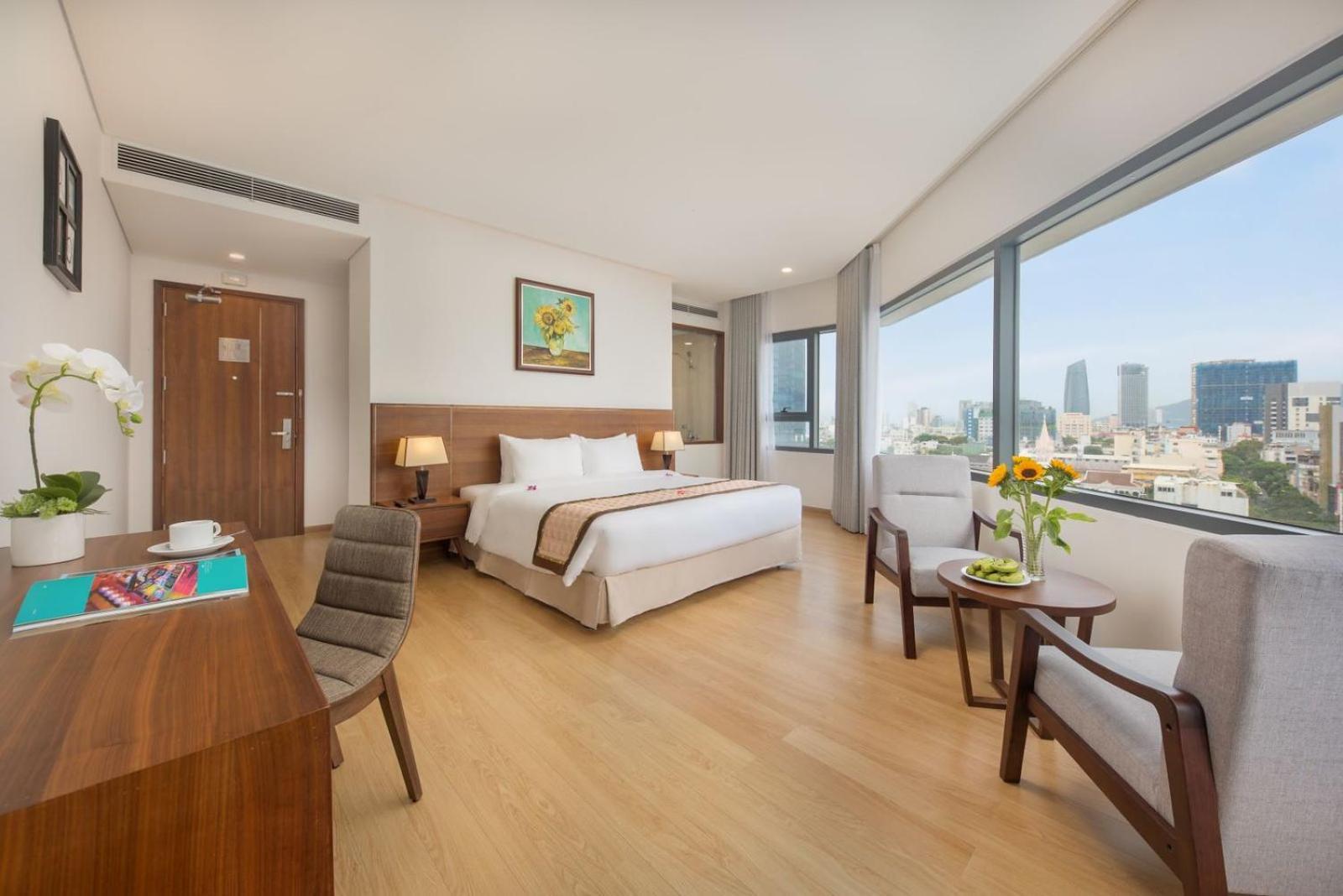 Suite with River View,1273811506:JPEG