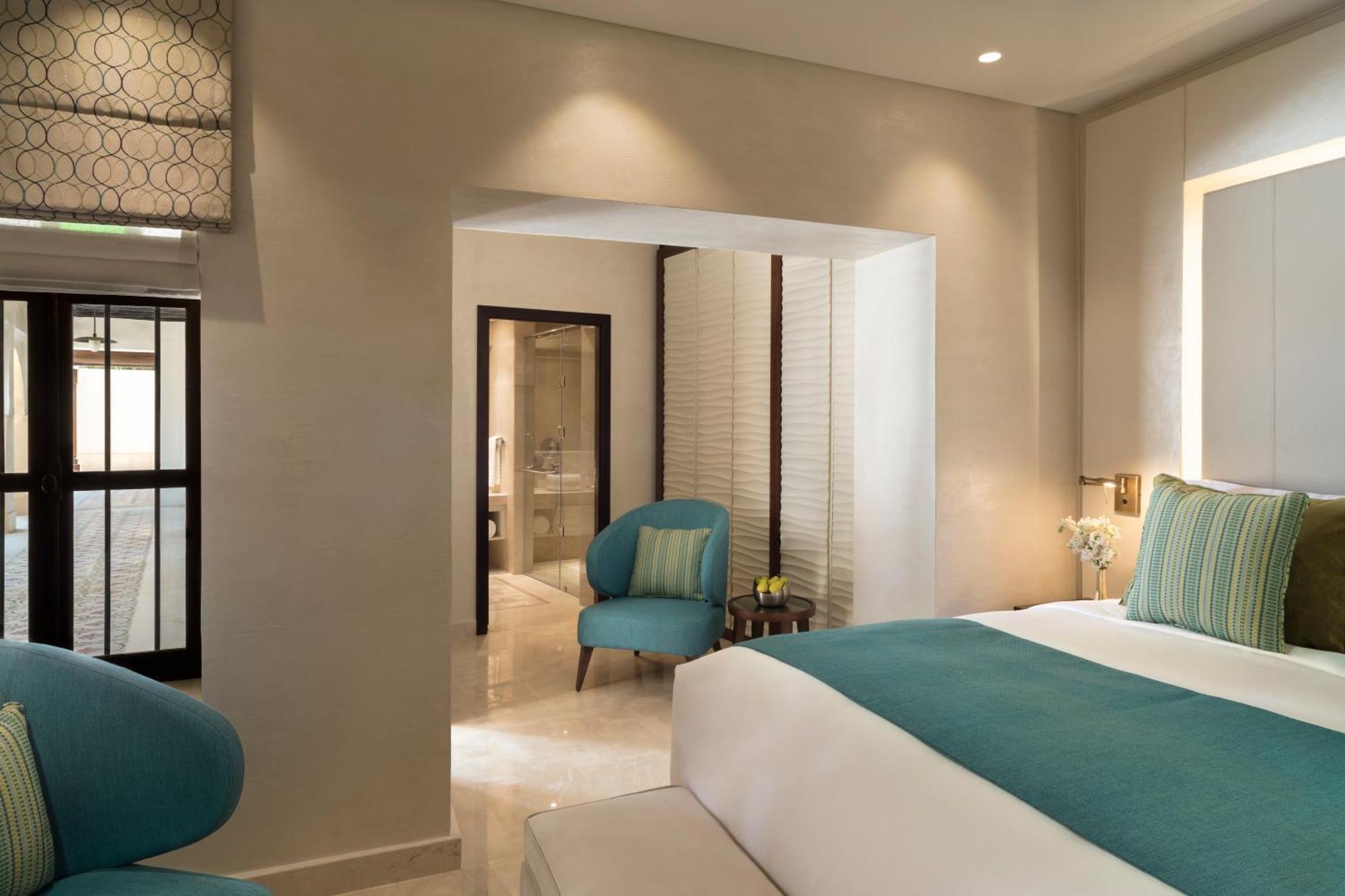 Superior Room- King,1284104506:JPEG