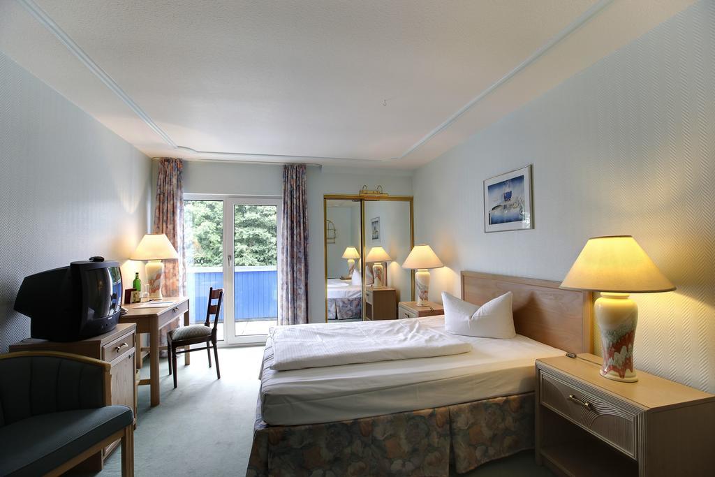 Single Room,122418112:JPEG