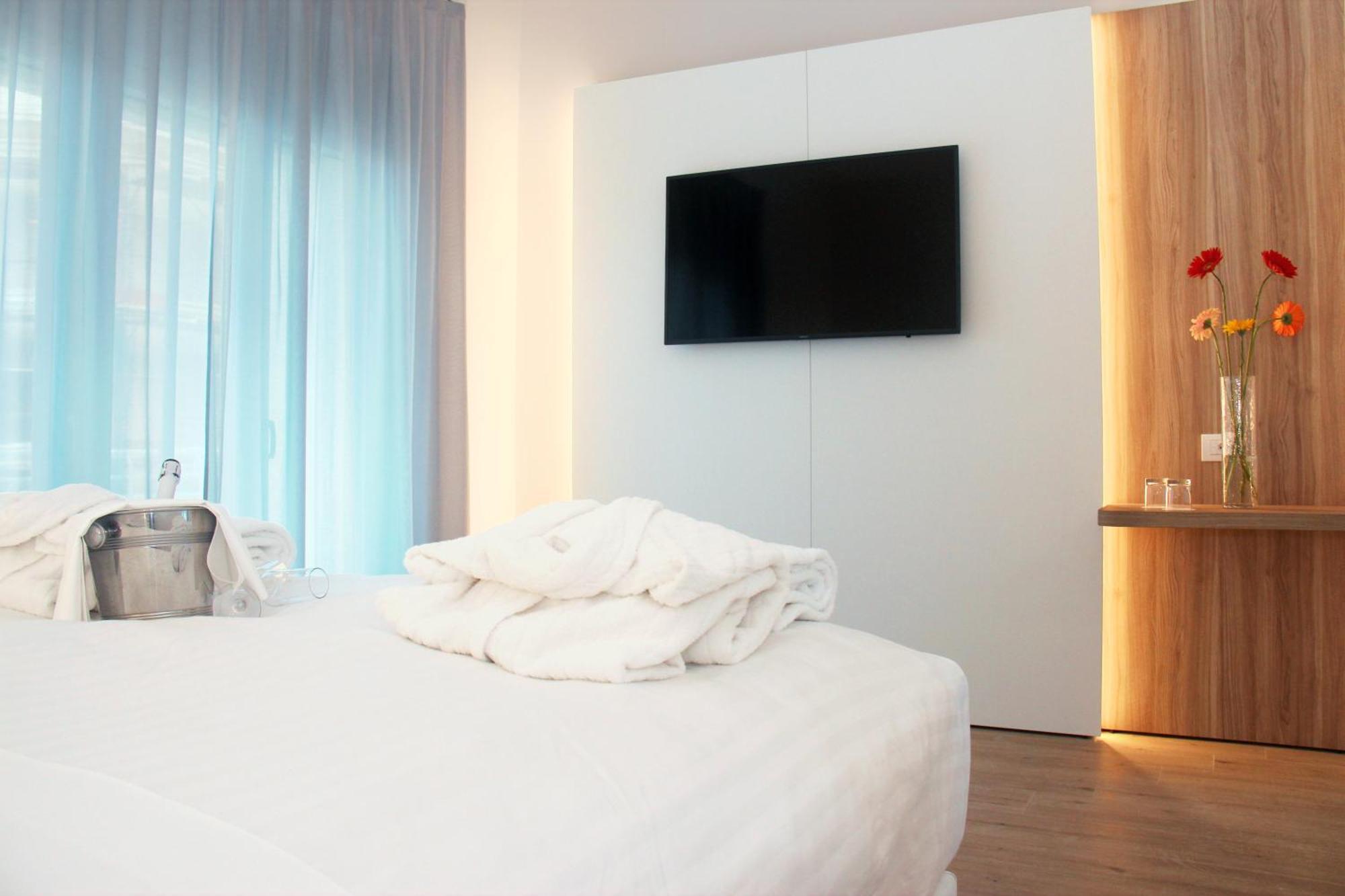 Double or Twin Room,1284341233:JPEG