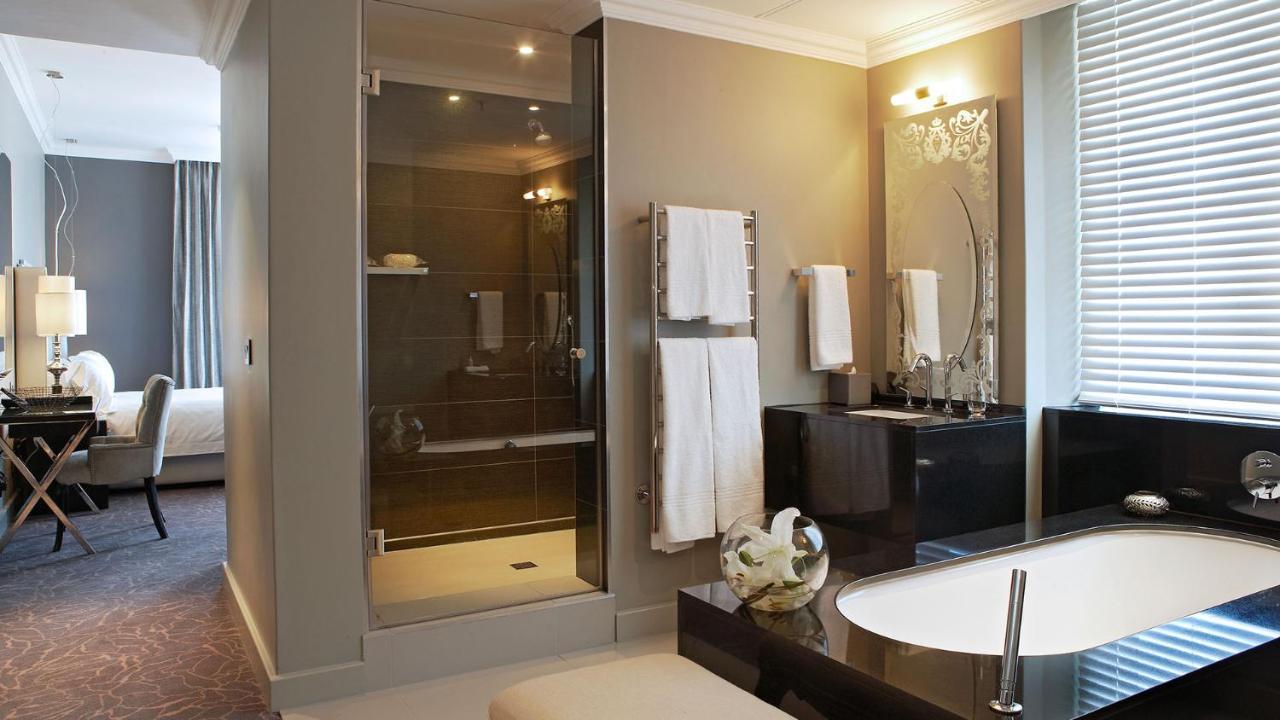 Premium Double or Twin Room Mountain View