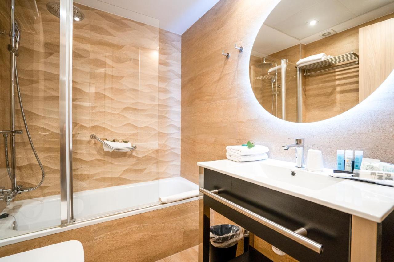 Double or Twin Room Extra Bed