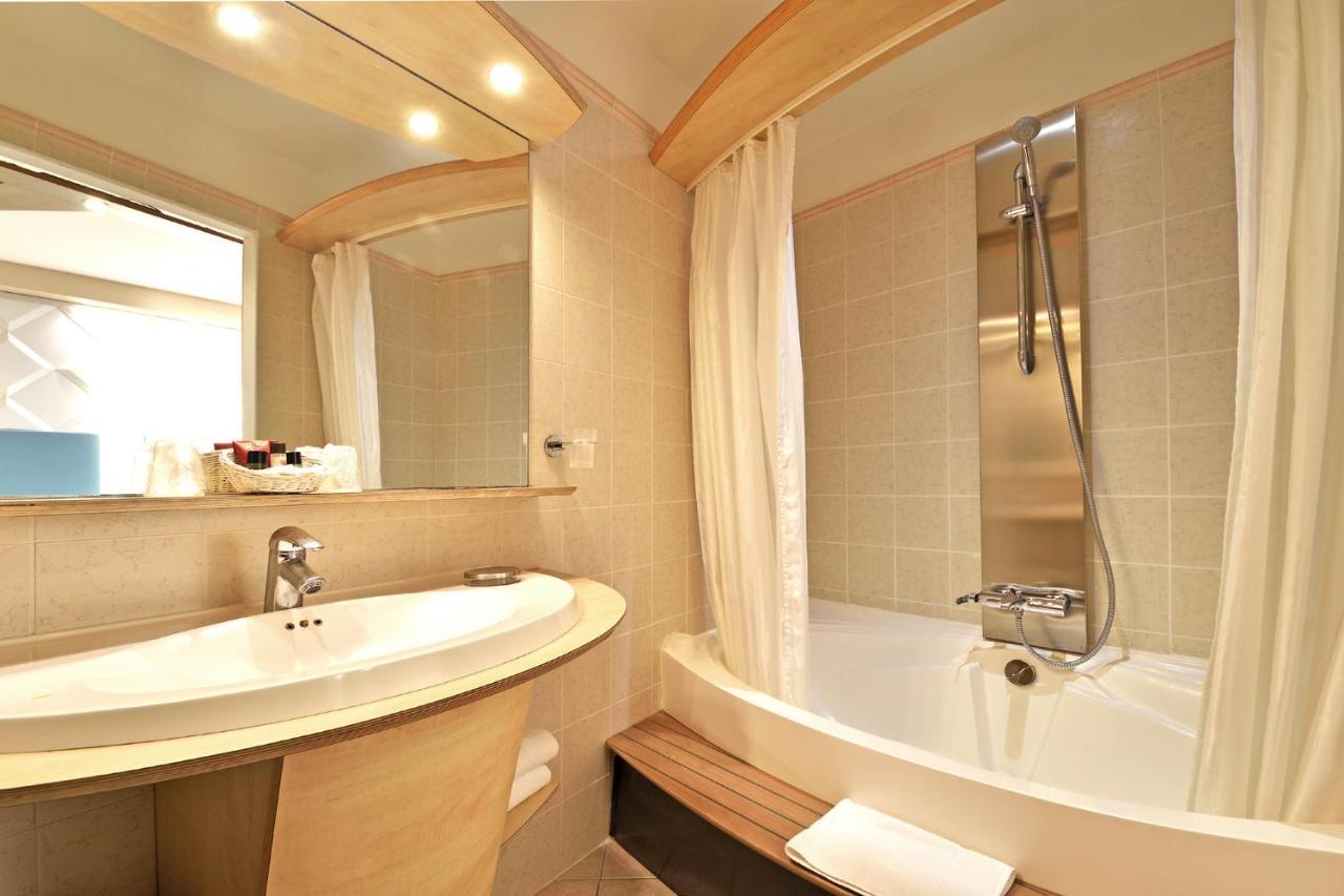 Double Room Sea View First Floor
