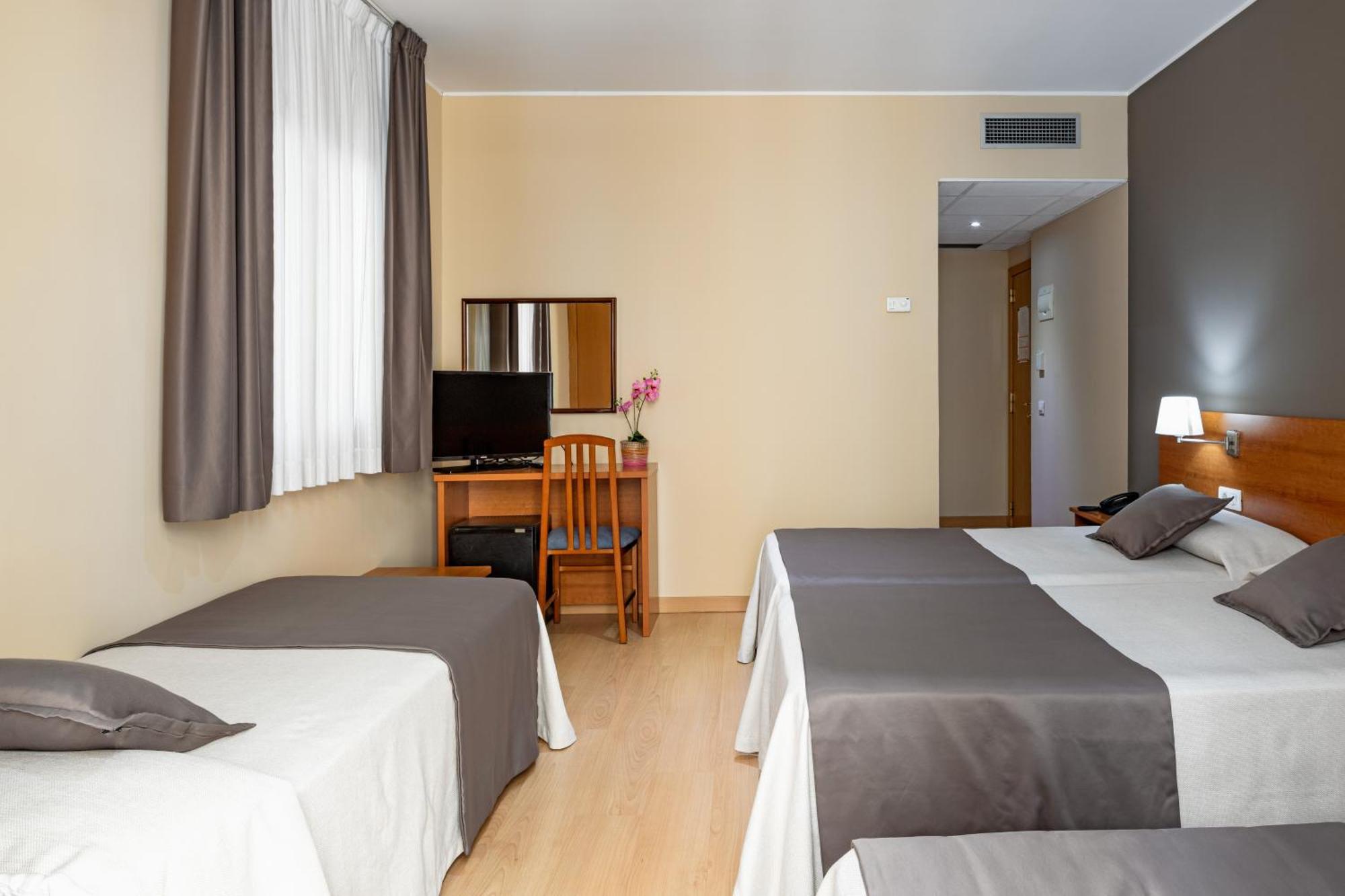 Quadruple Room,1226881397:JPEG